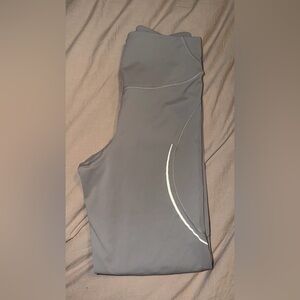 Lululemon Base Pace HR Tight 25” Reflective